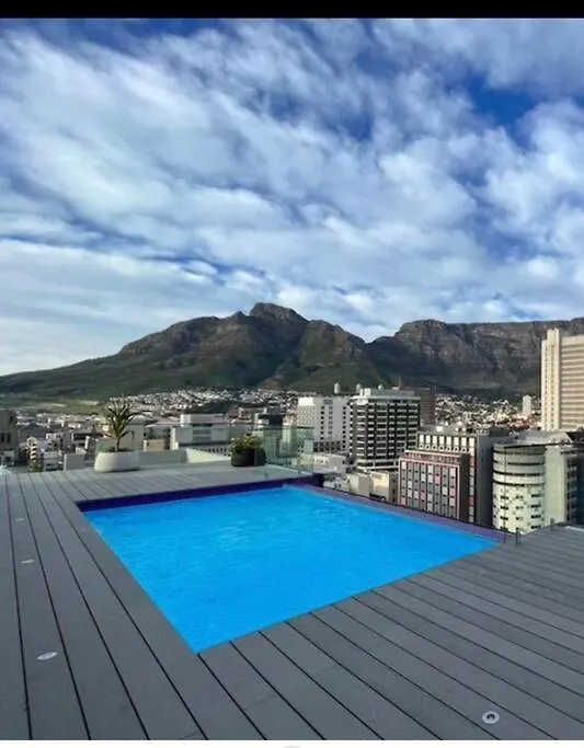 Luxurious Apartment At The Tokyo Cape Town